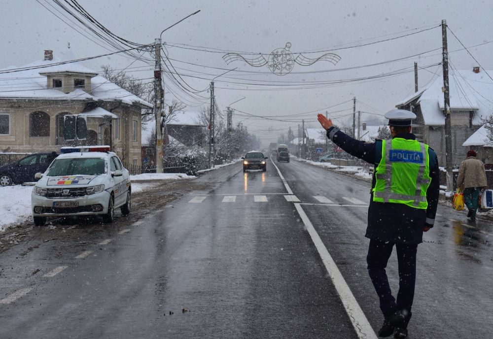Amenzi de peste 18.000 de lei, aplicate de poliţişti, în doar patru ore