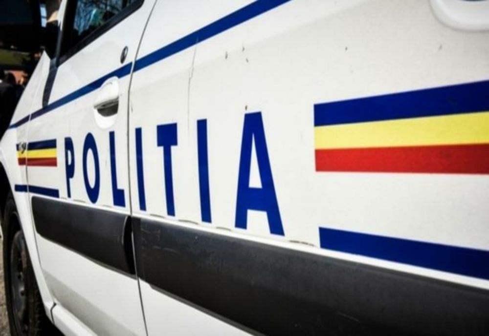 Neatenție la volan: o tânără de 19 ani a ajuns la spital după ce a executat un viraj fără să se asigure