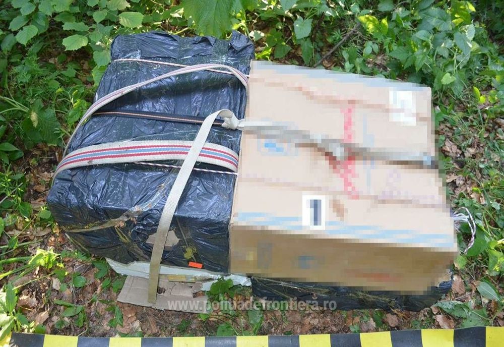 Țigări în valoare de peste 124.000 lei confiscate de poliţiştii de frontieră, la Vicovu de Sus şi Straja