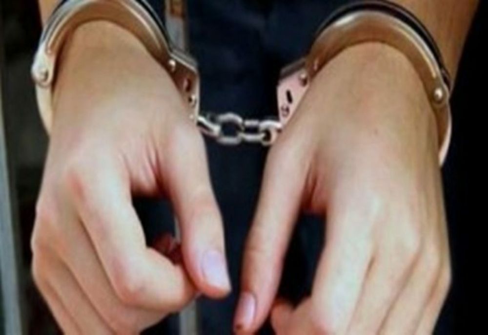 Arest preventiv pentru trei traficanți de droguri din Suceava