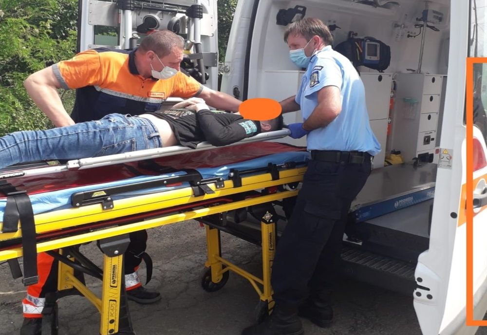 Impact frontal între două autoturisme! Șoferul vinovat este din Neamț