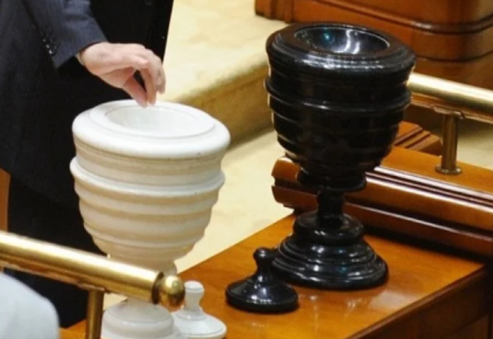 USR-PLUS, decizie-BOMBĂ: Vom susține o moțiune de cenzură împotriva Guvernului Cîțu