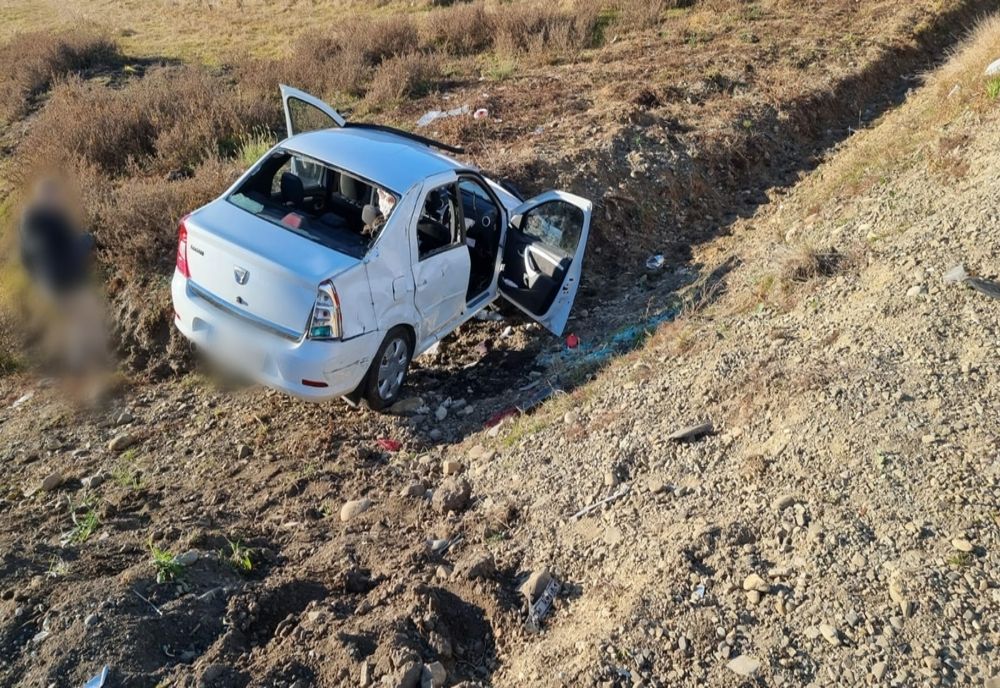 Trei persoane au ajuns la spital în urma unui accident