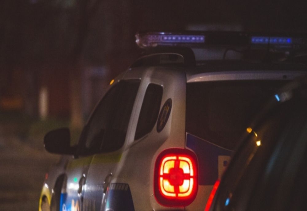 Urmărit de polițiști, s-a dat jos din mașină și a rupt-o la fugă! Ce motiv a avut un tânăr de 20 de ani