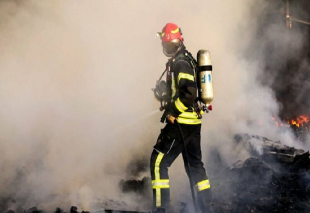 Incendiu la Breaza! Un garaj făcut scrum