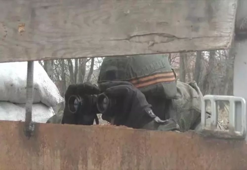 Doi suceveni s-au dus până la Kiev să vadă dacă este sau nu război. Stau nemâncați de 4 zile și dorm în mașină