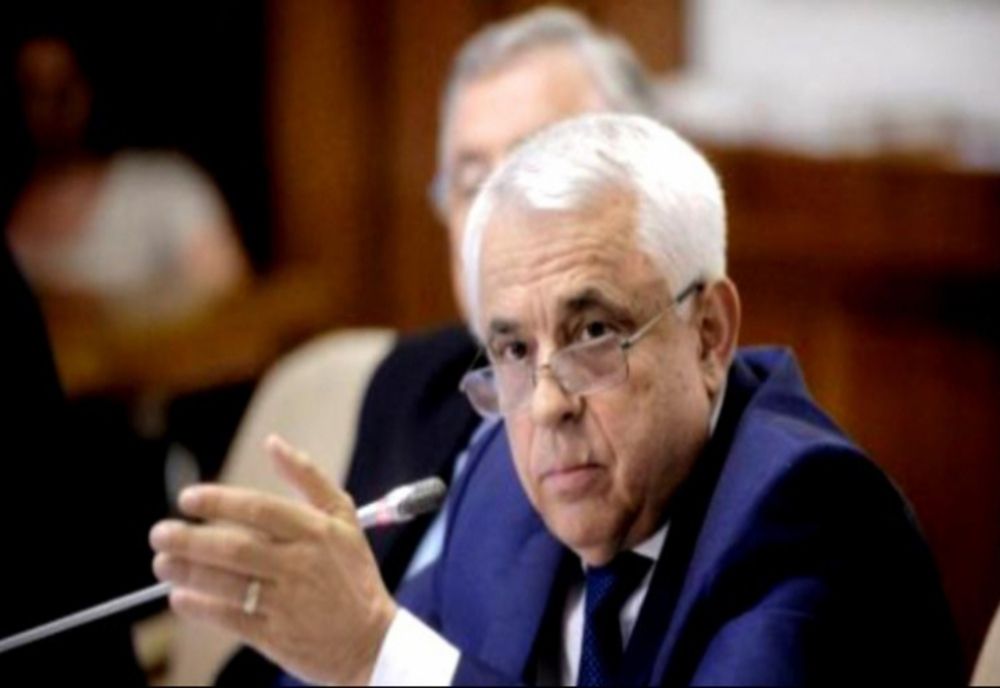 Cum evaluează Petre Daea porumbul: „Desfaci pănușile și ai luat ciucalăul în mâna, e temperatura atât de ridicată, aproape te încălzești”