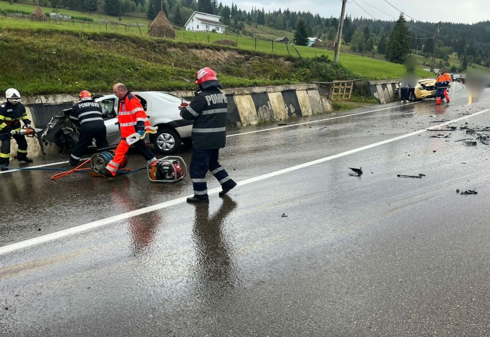 Un mort și patru răniți în urma unui accident produs în Pasul Mestecaniș