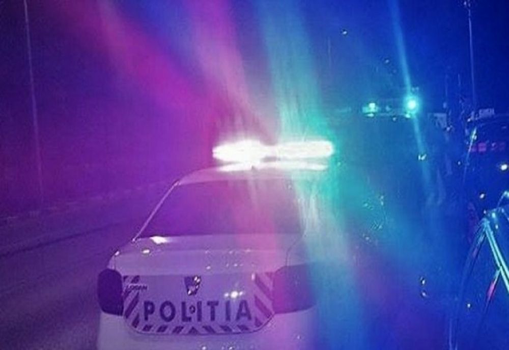 Bărbatul care a sărit la bătaie la polițiști pentru că au ajuns înaintea ambulanței, a fost trimis în judecată