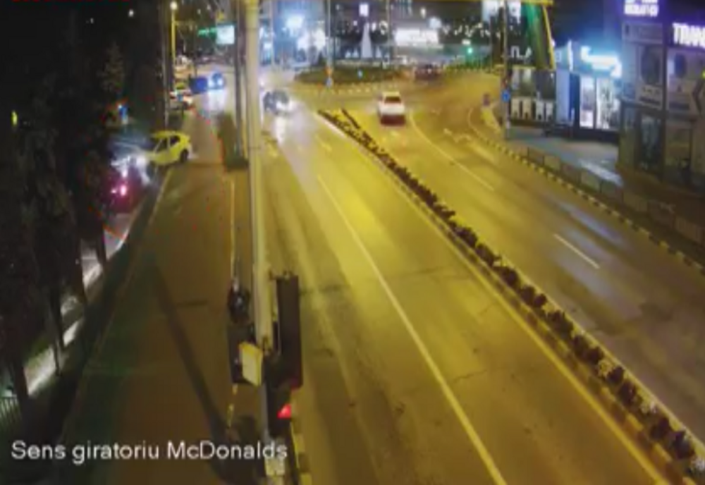 VIDEO. Accident în Suceava: un taxi a ajuns pe plafonul unui Mercedes