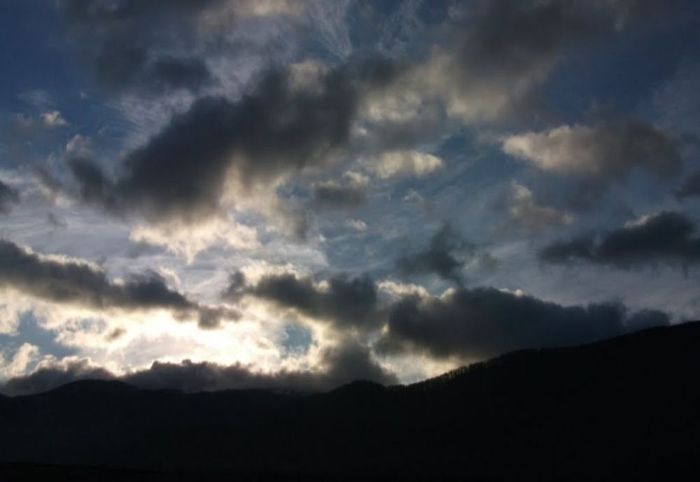 Vremea 5 octombrie - Care sunt zonele vizate de ploi - Temperaturile se apropie de normalul termic al perioadei