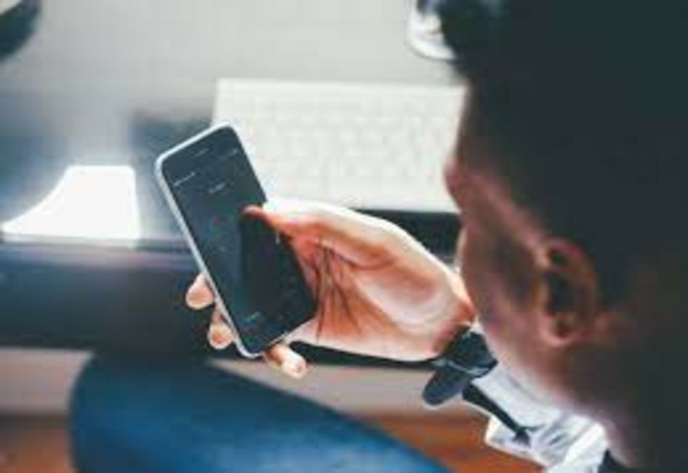 Escrocherii prin telefonul mobil