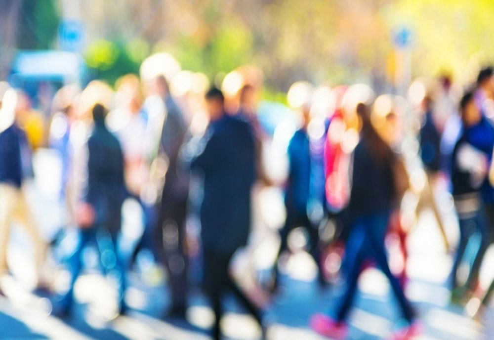 Cinci din zece români cred că o viaţă mai bună îi aşteaptă în noul an - STUDIU