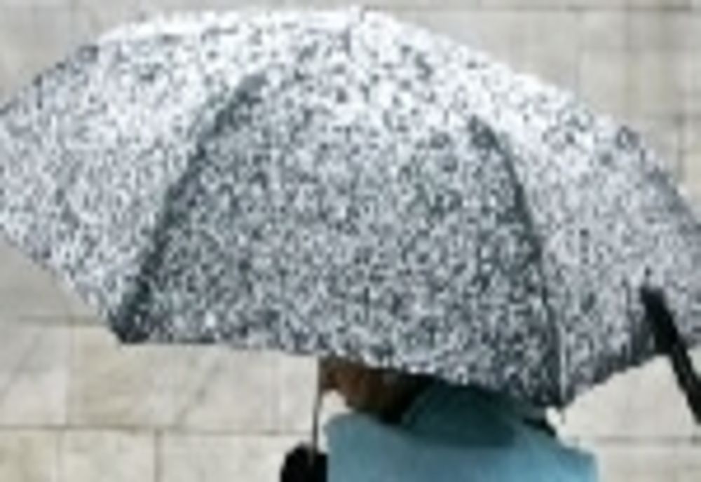 Cât mai ține căldura neobișnuită. Se întoarce FRIGUL în forță și se anunță lapoviță și ninsori