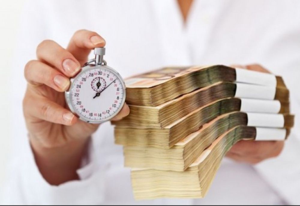 Avertisment pentru români: Vor putea lua credit doar cei cu venituri mari - Dan Suciu, primele explicații BNR după ratele uriașe