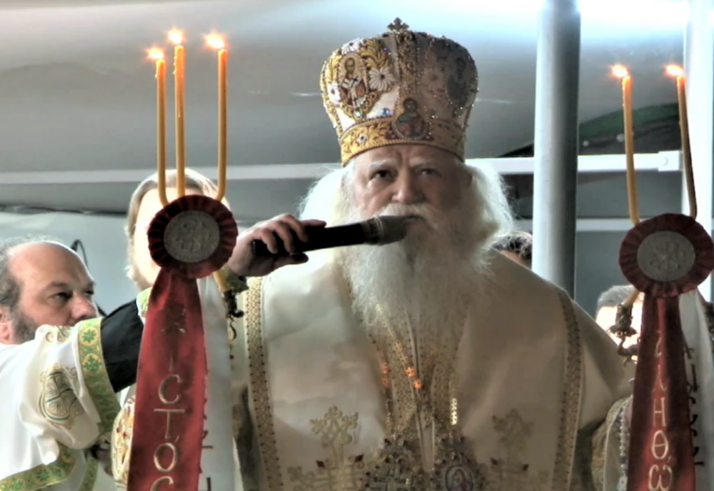 Un enoriaș a reclamat un preot care a refuzat să îl împărtășească