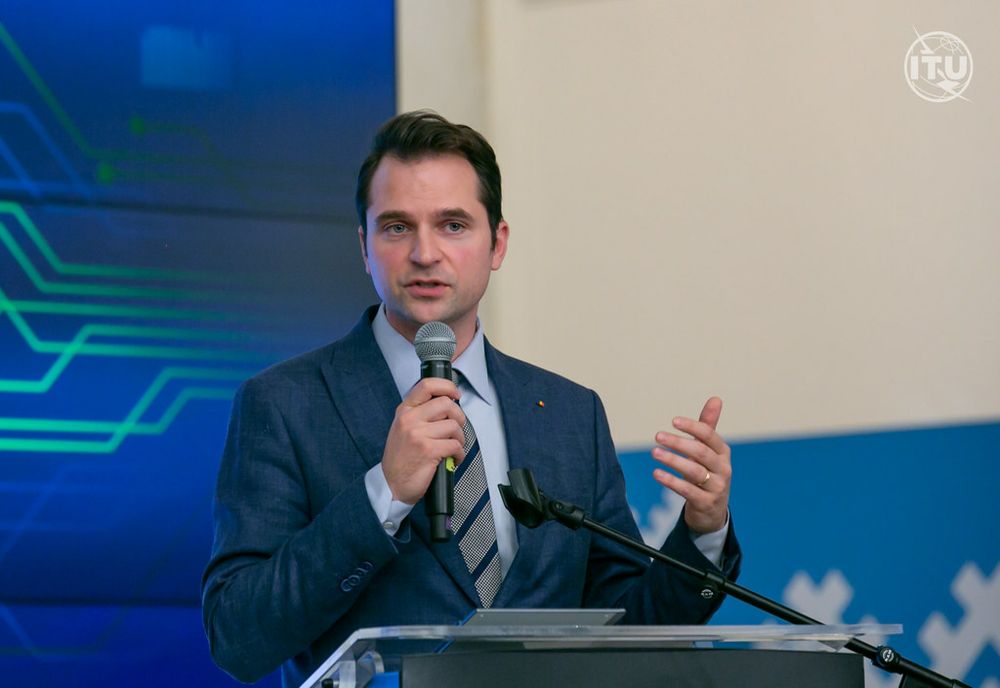 BURDUJA, ATAC LA CĂLIN GEORGESCU: „NICI MĂCAR NU MAI ASCUNDE CĂ ESTE UNUL DINTRE PIONII CARE FAC AGENDA RUSIEI”