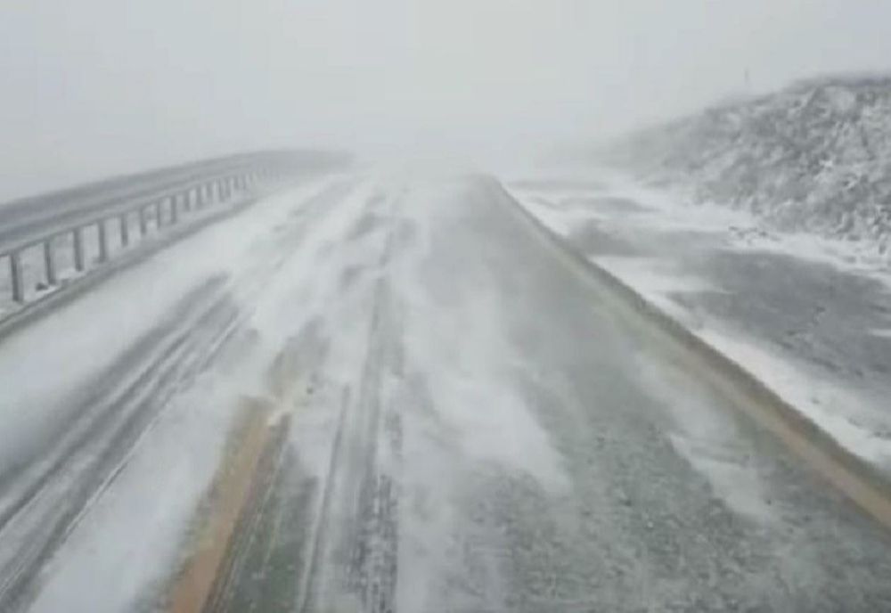 ALERTĂ ANM: FENOMENE METEO EXTREME. COD PORTOCAIU DE NINSORI ABUNDENTE ȘI VISCOL