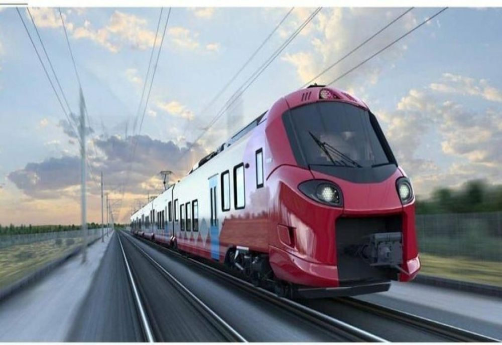 A AVUT LOC PRIMA CURSĂ A NOULUI TREN ELECTRIC, PE RUTA BUCUREȘTI-BRAȘOV