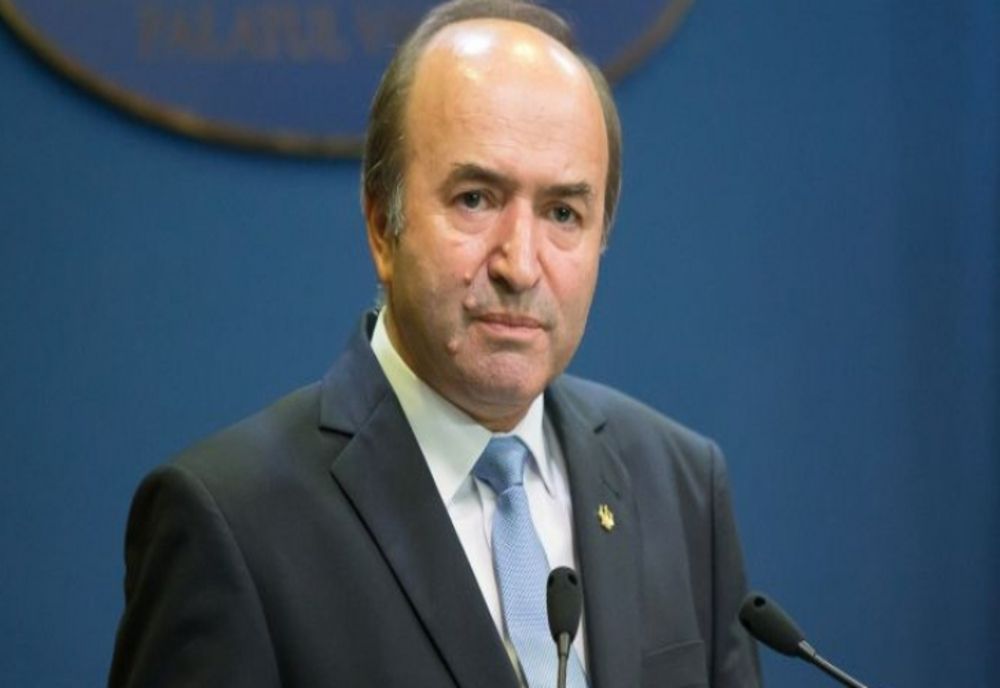 TUDOREL TOADER, RĂSPUNS BOMBĂ LA ÎNTREBAREA DACĂ IA ÎN CALCUL O CANDIDATURĂ LA PREȘEDINȚIE