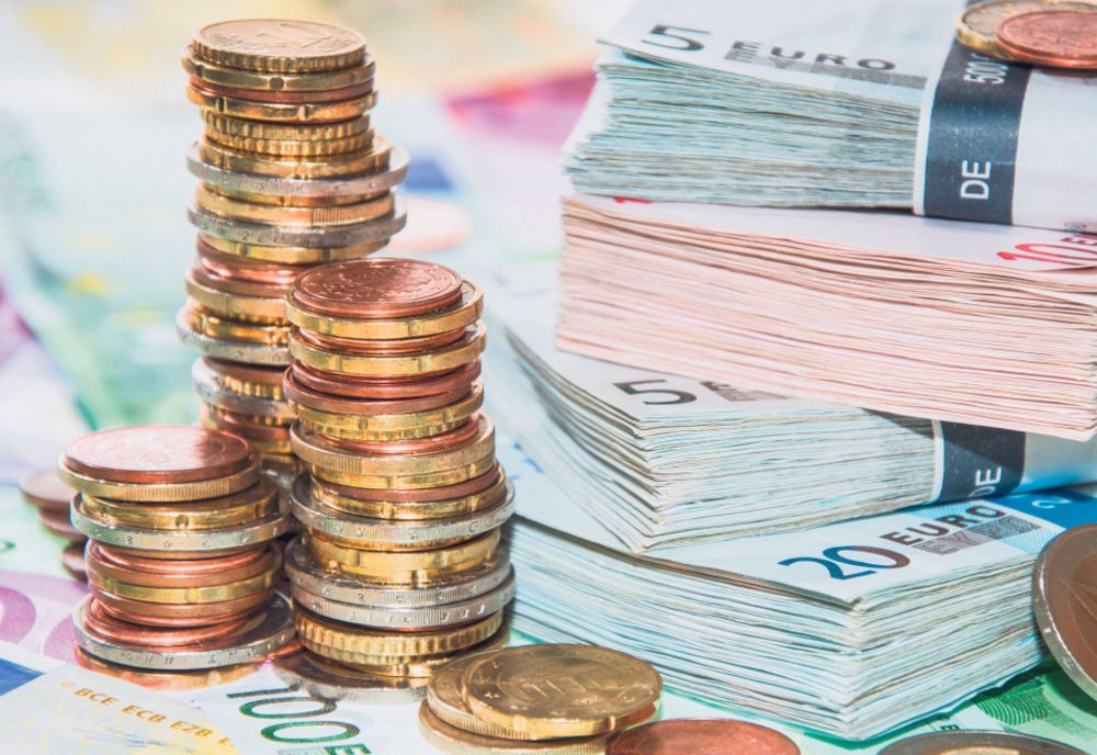 MINISTRUL FINANȚELOR: "NE-AM ASIGURAT CĂ PUTEM PLĂTI SALARIILE ȘI PENSIILE"