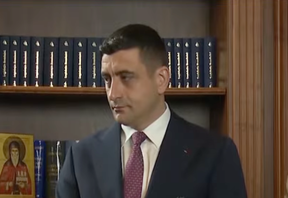 GEORGE SIMION, PRIMA REACȚIE DUPĂ ANUNȚUL LUI ILIE BOLOJAN: A DISTRUS IDEA UNUI PREȘEDINTE IMPARȚIAL