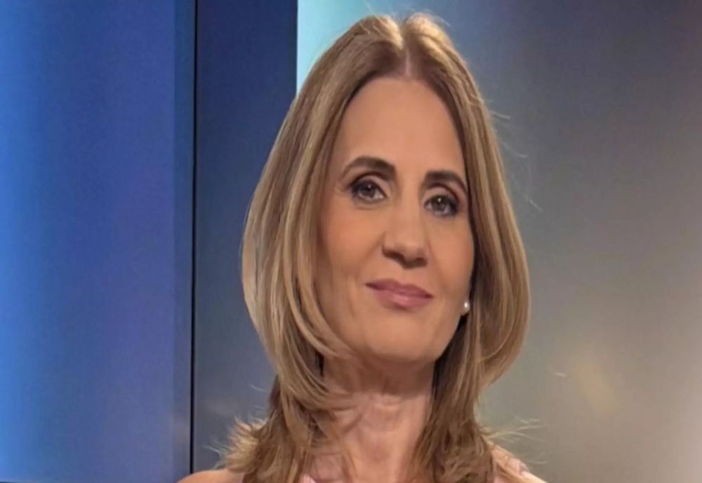 ANCA ALEXANDRESCU URCĂ VERTIGINOS ÎN SONDAJUL MOMENTULUI. LUPTA PENTRU CAPITALĂ: NOUL CALCUL EXPLOZIV