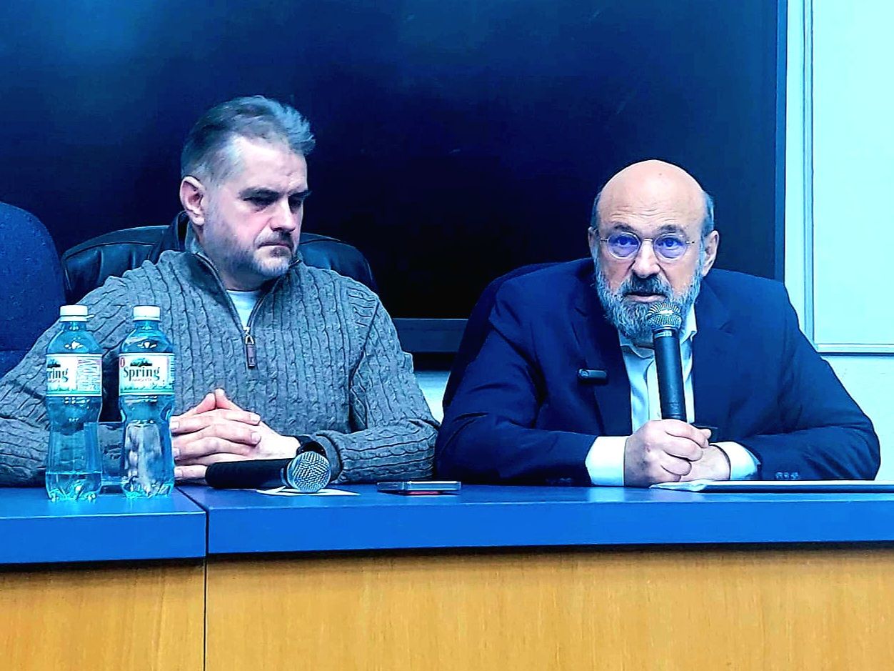 Biofizician, doctor în bioetică Virgiliu Gheorghe Vlăescu