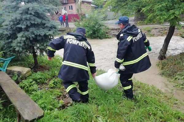 Cod galben de inundații pe râurile Suceava și Moldova până luni dimineață