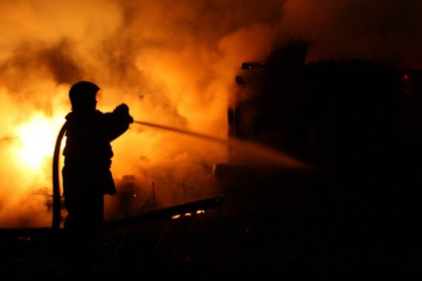 Pagube de aproximativ 7.000 de lei în urma unui incendiu la Hârtop. Flăcările au pornit de la un scurtcircuit