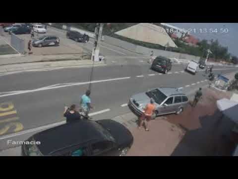 Accident la Dumbrăveni, filmat de o cameră de supraveghere VIDEO