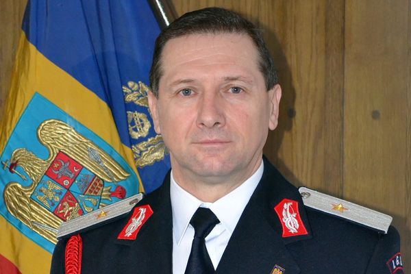 Șeful ISU Suceava, Ion Burlui, se pensionează săptămâna viitoare. Președintele Iohannis a semnat deja decretul de trecere în rezervă