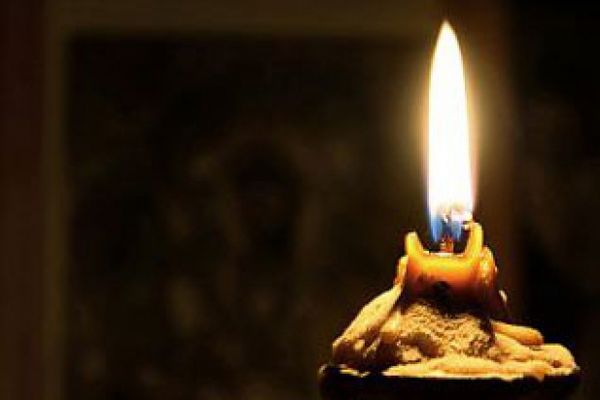 Tragedie. Un tânăr de 21 de ani a murit după ce a căzut de pe acoperișul unei case