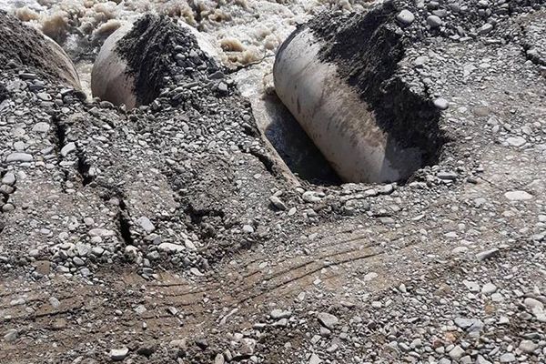 Circulația rutieră a fost oprită pe podul provizoriu de la Milișăuți FOTO