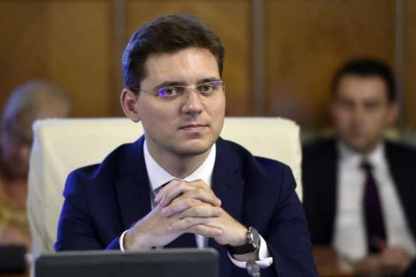 Ministrul Afacerilor Europene, Victor Negrescu, consultare publică la Fălticeni