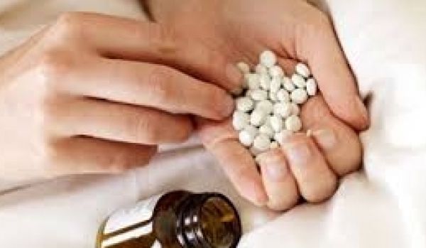 O femeie din Bălăceana a ajuns la spital, după ce a înghițit un pumn de pastile