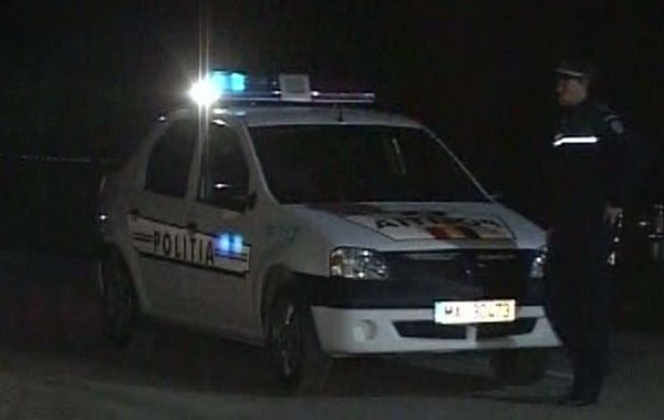 Un tânăr fără permis a fost prins de polițiști în timp ce mergea cu mașina pe contrasens