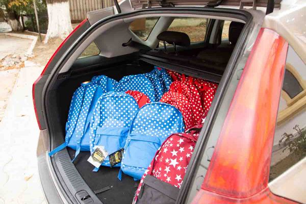 Coliziune între un autoturism și o cisternă, la Vadu Moldovei. O persoană a rămas încarcerată FOTO