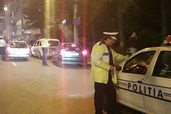 Peste 50 de polițiști au blocat toate intrările în Suceava în căutarea șoferilor băuți