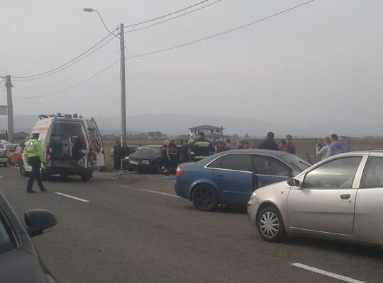 Accident rutier cu trei victime, din cauza neacordării de prioritate FOTO