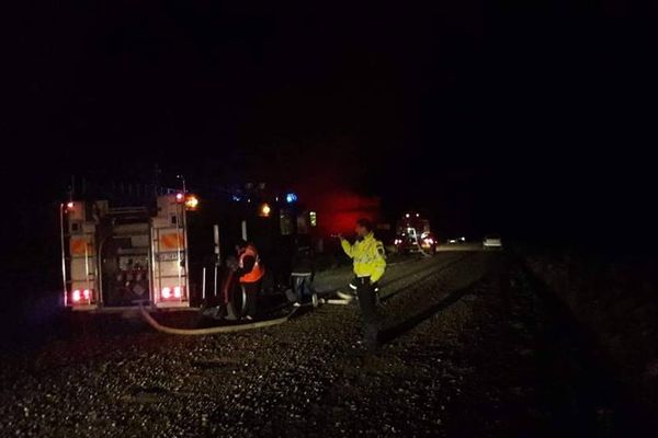 Incendiu de proporții la un depozit de furaje din Arbore FOTO