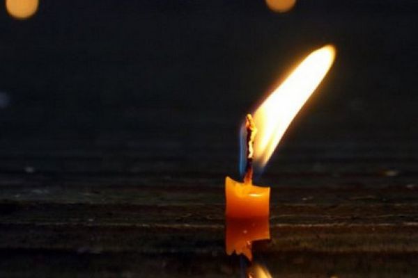 O fetiță de numai trei luni a murit în somn