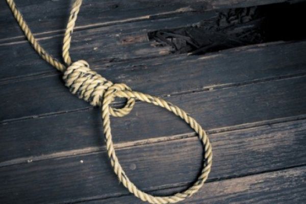 Un tată din Dorna Arini și-a găsit fiul spânzurat