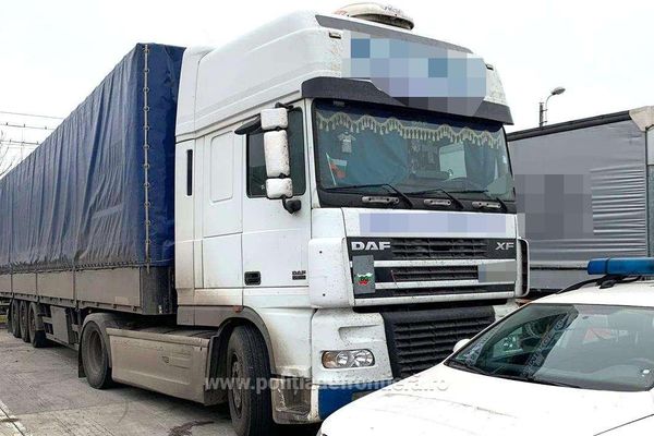 TIR căutat de autoritățile italiene, descoperit în P.T.F. Siret FOTO