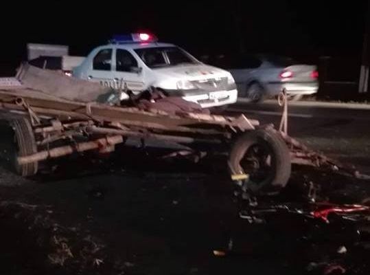 Accident cu patru victime după impactul între un autoturism și o căruță FOTO