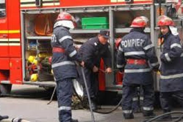 Incendiu la o gospodărie din Breaza