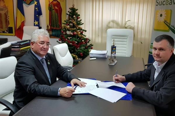 A fost semnat contractul pentru construirea Podului Unirii peste râul Suceava