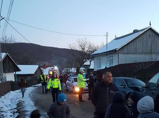 Accident cu o victimă la Pătrăuți, după ce o mașină a intrat pe contrasens FOTO