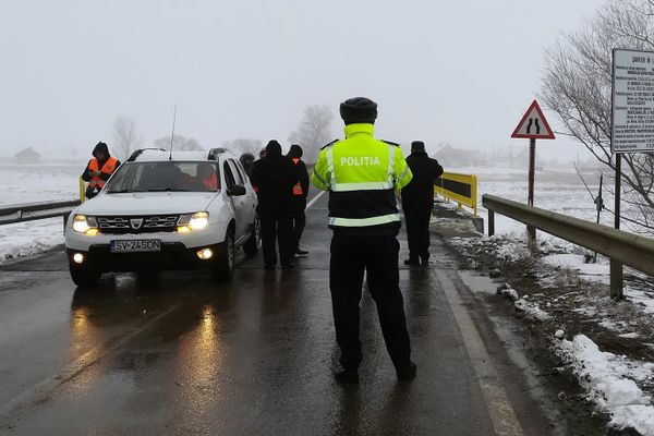 A fost redeschis podul rupt de inundații din Milișăuți