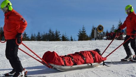 Tânără rănită pe pârtia Veverița, după ce a fost lovită de un alt schior